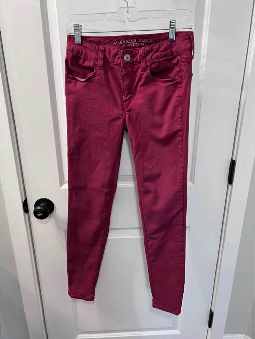 American Eagle Super Stretch Jegging Size 6 Burgundy Skinny Jeans Mid Rise